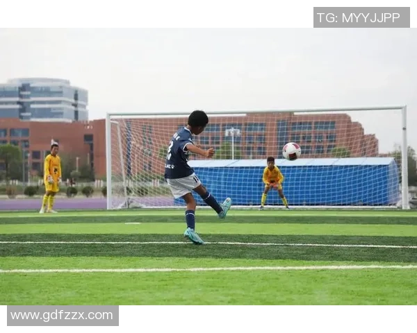 足球重射技巧解析与实战应用提升你的射门精准度和进攻威胁